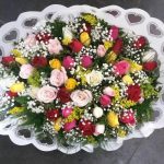 BH Flores - Bouquet 50 rosas coloridas