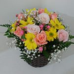 BH Flores - Arranjo de rosas e Kalanchoe no cachepot
